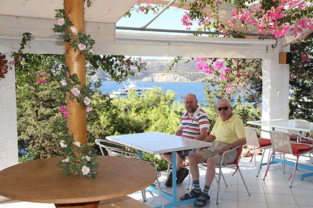 Kavos Bay Seafront Hotel Agia Marina  Exteriér fotografie