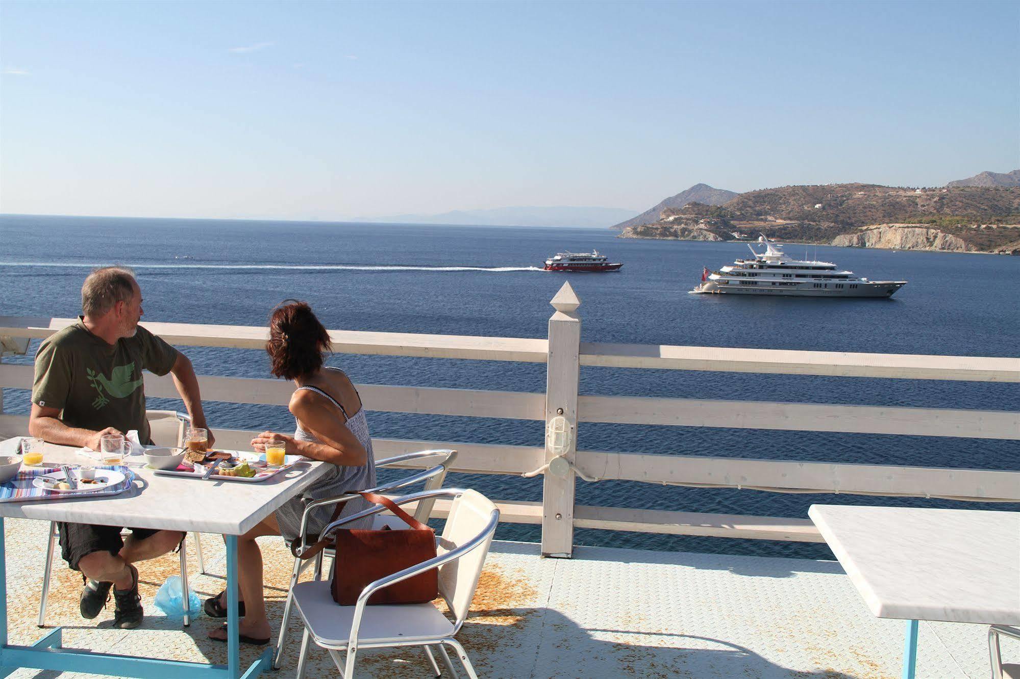 Kavos Bay Seafront Hotel Agia Marina  Exteriér fotografie