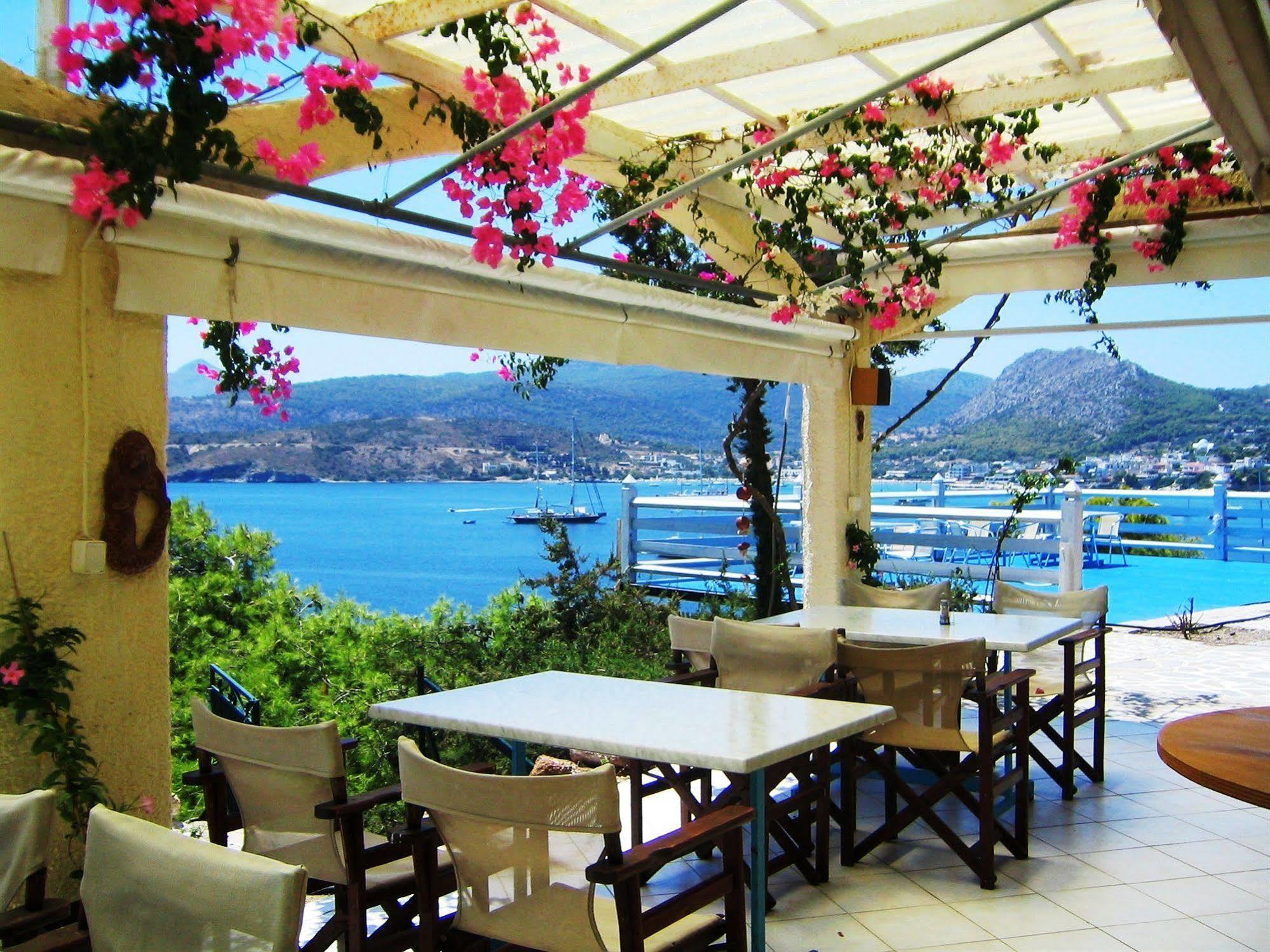 Kavos Bay Seafront Hotel Agia Marina  Exteriér fotografie