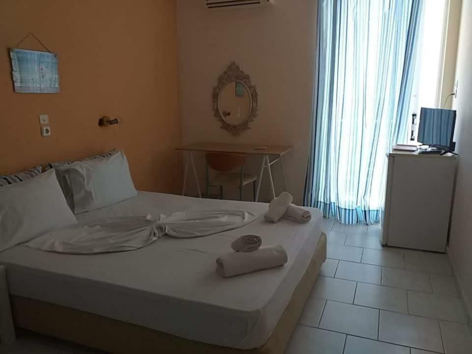 Kavos Bay Seafront Hotel Agia Marina  Exteriér fotografie